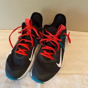 Nike LeBron Witness IV Men’s 7.5 Basketball Shoes